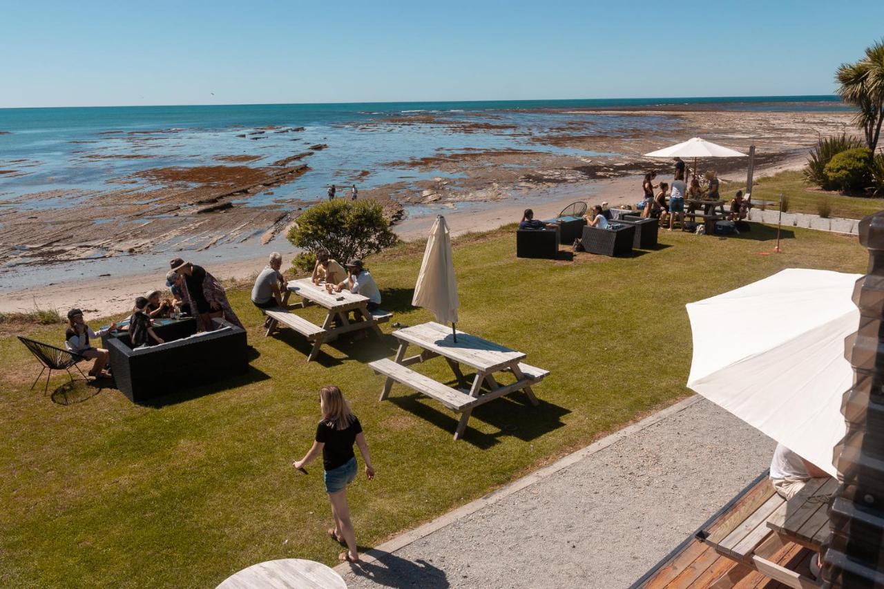 Tatapouri Bay Hotel Gisborne Eksteriør billede