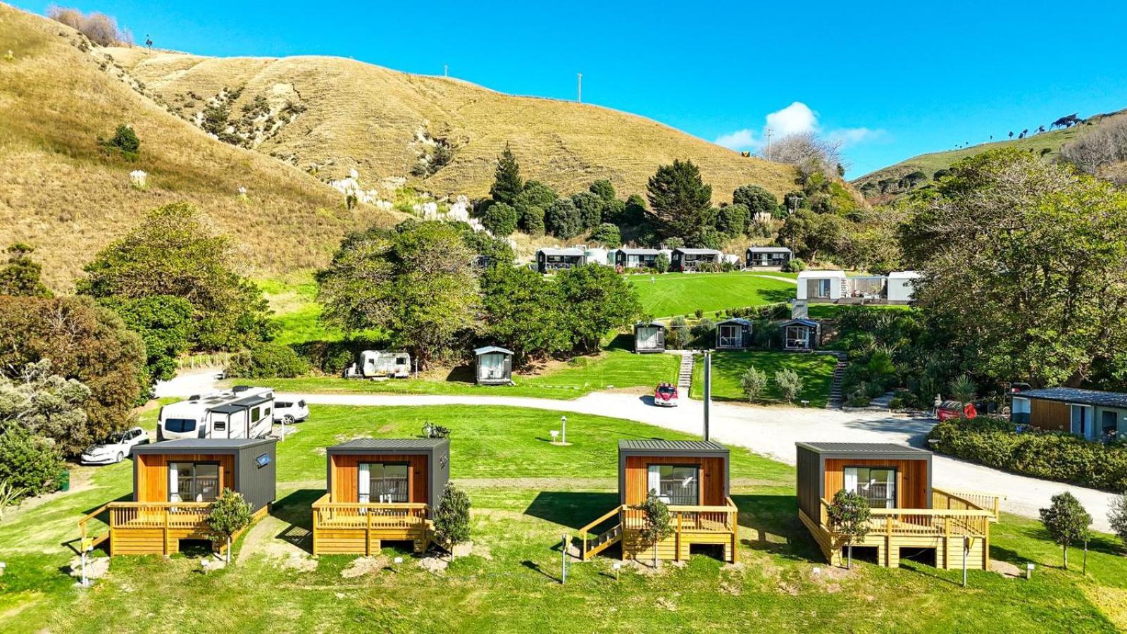 Tatapouri Bay Hotel Gisborne Eksteriør billede